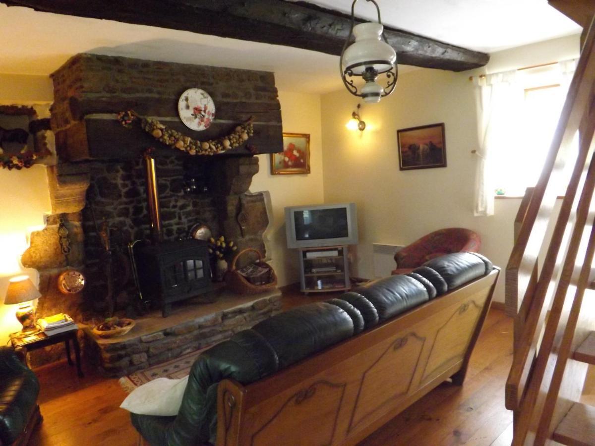 Beautiful 3-Bed Cottage In Passais-Villages Saint-Siméon Exteriör bild