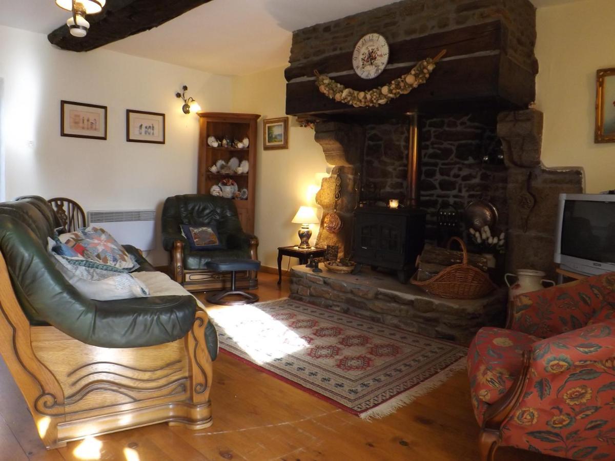 Beautiful 3-Bed Cottage In Passais-Villages Saint-Siméon Exteriör bild