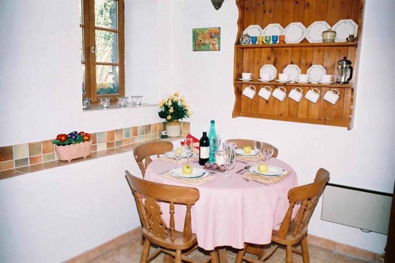 Beautiful 3-Bed Cottage In Passais-Villages Saint-Siméon Exteriör bild